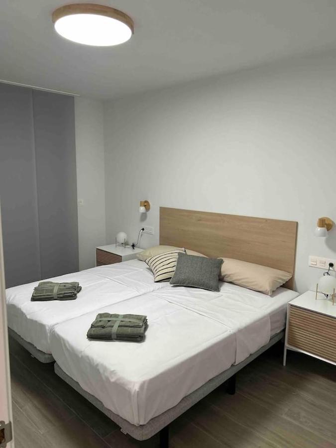 Apartamentos Breton 17 Suite Familiar Alicante Exterior foto
